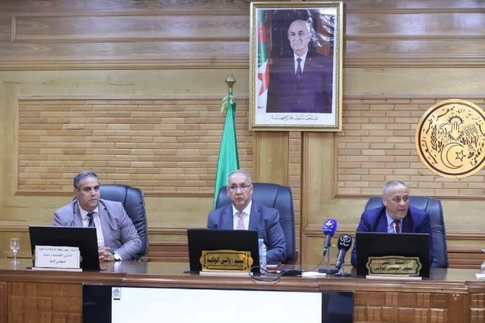 البعثة الإستعلامية المؤقتة لمجلس الأمة تُشيد بالحركية التنموية بتسمسيلت