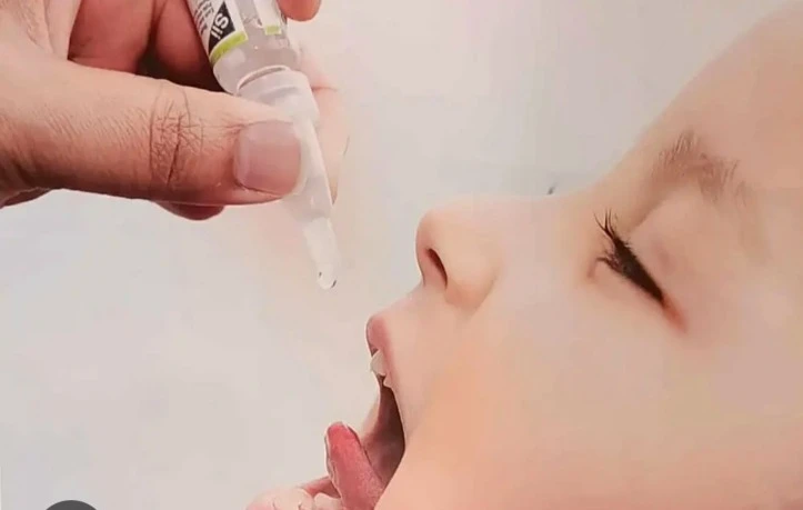 انطلاق المرحلة الثالثة للتلقيح ضد شلل الأطفال بمعسكر ... تجنيد 147 مركزا صحيا و50 فرقة متنقلة