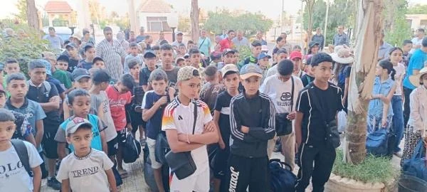أطفال سعيدة يشدون الرحال إلى مخيّم ميناء تنس