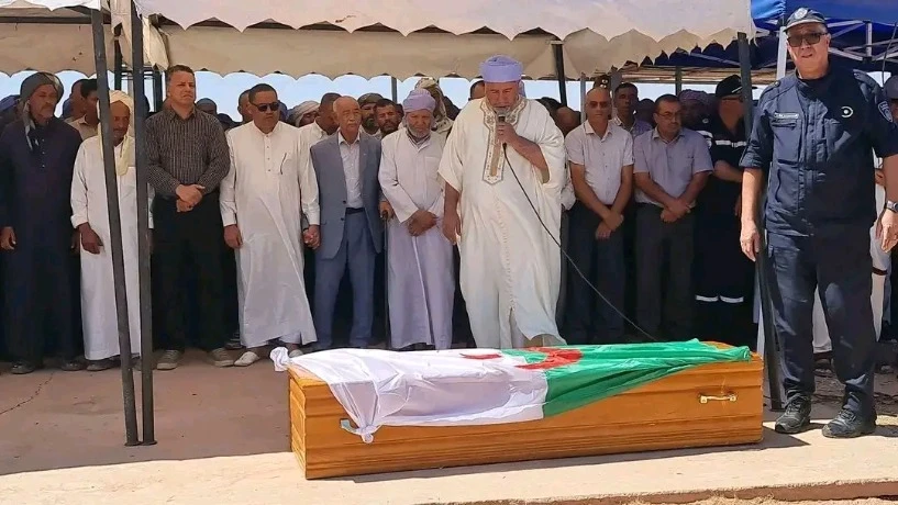 بحضور والي البيّض... تشييع جنازة الطفل أيوب