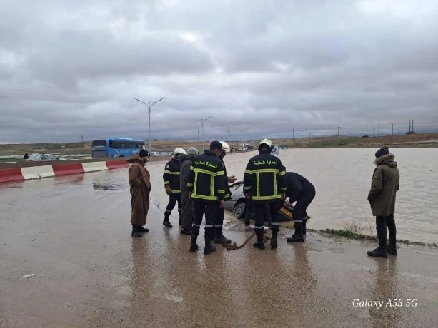 في ظل استمرار التقلبات الجوية ... وحدات الحماية المدنية تتجند بتيارت