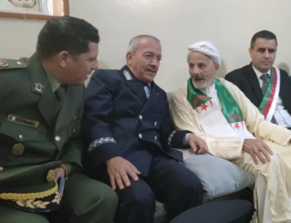 تيغنيف وضع ملعبين جوارييْن حيز الخدمة