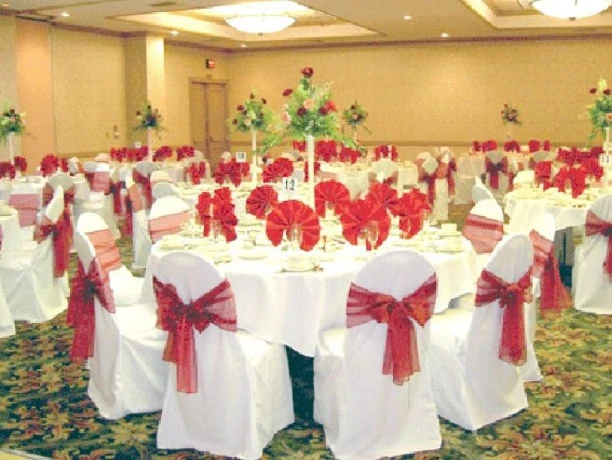 أفراح الجزائريين   :"زواج ليلة تدبيره عام "