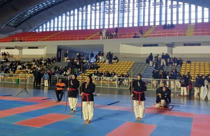 انطلاق  منافسات كأس الجزائر للكامبو بوهران ...مشاركة واسعة تجاوزت 300 رياضي ورياضية