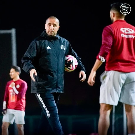 بوقرة يستدعي 23 لاعبا للمشاركة في كأس العرب فيفا 2025....براهيمي يعود و وناس وبن زية لأول مرة