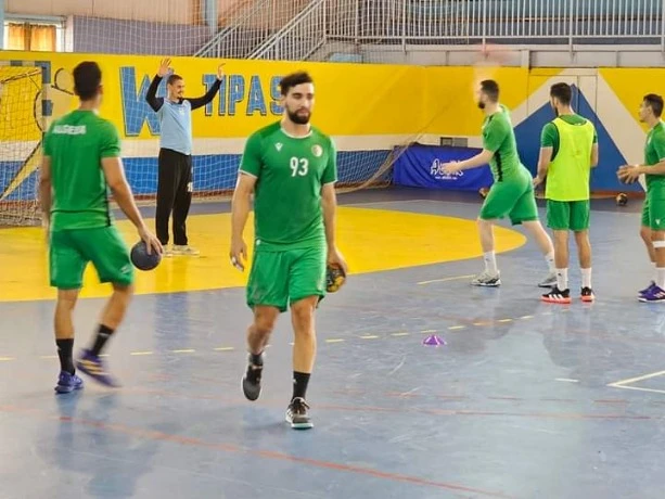 كرة اليد : المنتخب الوطني يجري آخر تربص قبل الموعد العربي