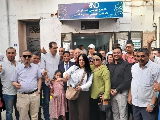 افتتاح مداومة انتخابية للتجمع الوطني الديمقراطي بقديل وسط حضور جماهيري كبير وتأكيد على سياسة القرب والحوار مع المواطنين