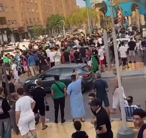 الجمهورية ترافق أنصار الخضر في ليلة لم تنم فيها وهران :   من الخيبة  إلى الفوز و الأمل لتحقيق التأهل