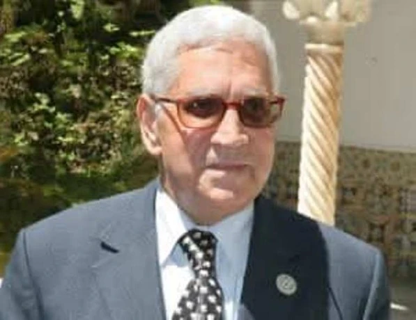وفاة المجاهد والخطاط عبد الحميد اسكندر عن عمر ناهز 86 عاما