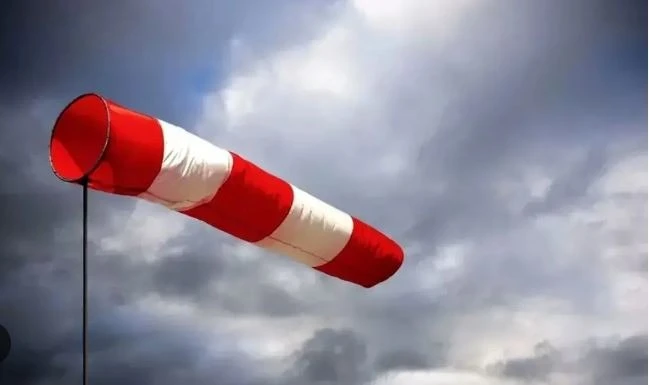 هبوب رياح قوية في عدة ولايات بجنوب البلاد  الثلاثاء