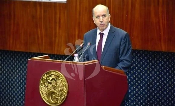 إنجاز هياكل صحية على مستوى عدة ولايات من الوطن
