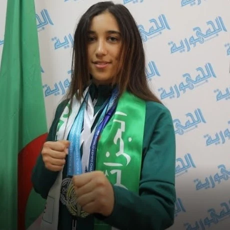 البطولة الوطنية للكامبو أكابر بشرشال 2025....بودومة فاطمة من نادي الإشعاع الرياضي لوهران تتوج  بالذهب