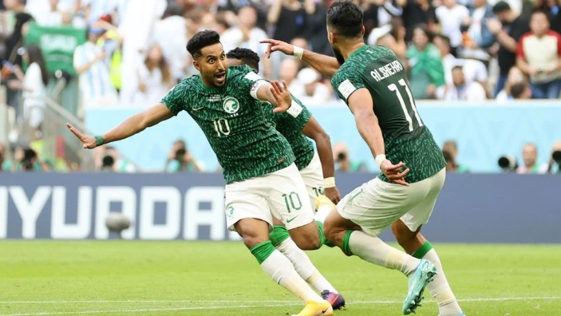 كاس العالم 2022 : المنتخب السعودي يطيح  بالأرجنتين (2-1) فى اول مفاجأة من العيار الثقيل