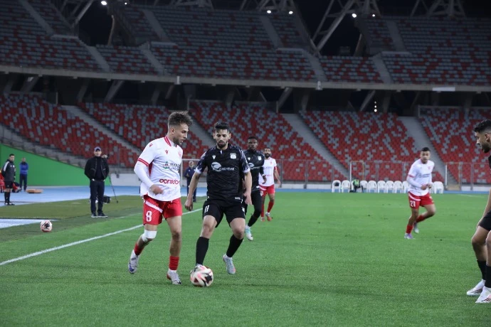 م.وهران 2 - إ.خنشلة 1  .....المولودية تستمر في سكة الإنتصارات