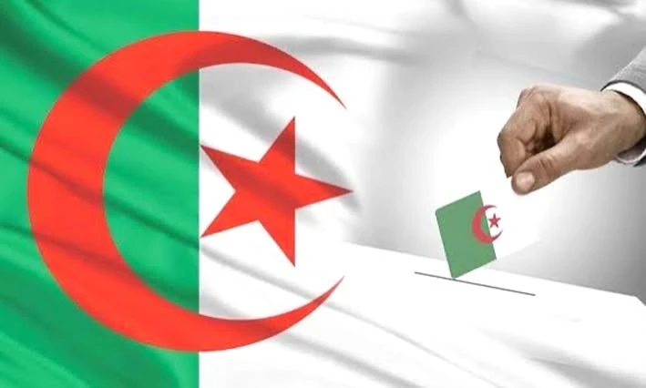 صحف غرب البلاد تبرز الزخم الميداني والافتراضي للمترشحين لكسب رهان الفوز