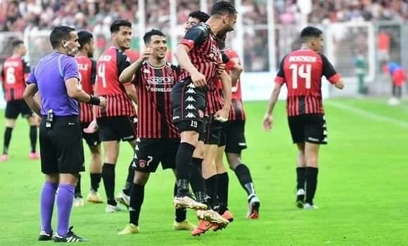 الرابطة الاولى: فوز اتحاد الجزائر على مولودية الجزائر (2-0)