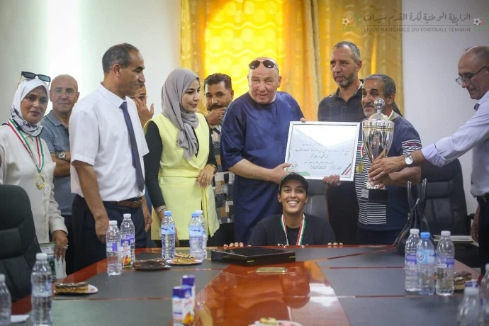 بعد تتويجهن بلقب البطولة الوطنية لأقل من 16 سنة  تكريم صغريات الترجي والعميد لكرة القدم النسوية بمستغانم