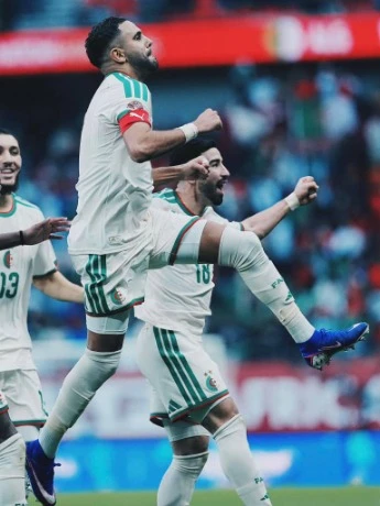الجزائر 3 - السودان 0....  بداية موفقة للخضر
