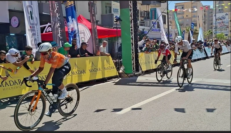 الجمهورية" ترصد أصداء  الطواف الدولي في مرحلة وهران....إجماع على نجاح محطة وهران تنظيميًا وفنيًا