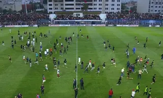 جمعية مغربية تفضح سلطات بلادها باستهداف فريق اتحاد العاصمة خلال مباراته مع فريق آسفي