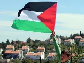 الرئاسة الفلسطينية ترحب بإعلان ايرلندا والنرويج وإسبانيا الاعتراف بدولة  فلسطين وتعتبره تكريسا لحق الفلسطينيين في تقرير المصير