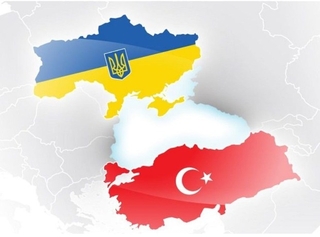 تركيا تخطط لاجلاء مواطنيها من اوكرانيا عبر رحلة بحرية