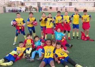 دورة ليالي البركي الرمضانية للبراعم تنطلق بمشاركة 24 فريقا : المدارس الكروية العريقة بوهران تتنافس على اكتشاف المواهب