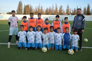 بحضور اللاعبين الدوليين السابقين : أمل المالح يكرّم رموز الرياضة في دورة الشهيد مبارك عبد السلام