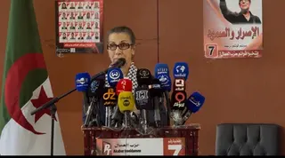 لويزة حنون تؤكد من وهران :الإصرار والصمود شعار الحملة الانتخابية لحزب العمال