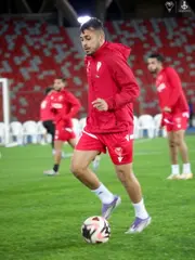 مولودية وهران تستعد لمواجهة شبيبة الساورة بتعداد مكتمل : شريف الوازني ينقل التدريبات الى ملعب  زبانة تحت الأضواء الكاشفة