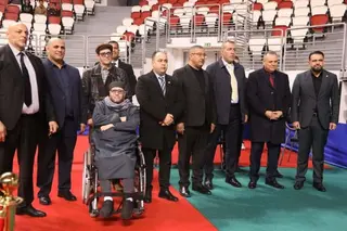 أمير فوزي بطل ذوي الهمم الذي اعتلى منصات التتويج وتسلق درجات النجاح الاكاديمي:   من الحزام الأسود إلى الدكتوراه