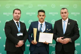القمة العالمية لمجتمع المعلومات : اتصالات الجزائر  تتحصل على جائزة دولية عن مشروع "الذكاء الاصطناعي من أجل الإدماج الرقمي" لصاحبه هاشمي ابراهيم عبد الحق