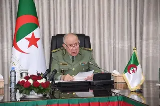 الفريق أول السعيد شنقريحة يعزي في وفاة العميد كمال لخضر من القوات البرية للجيش الوطني الشعبي