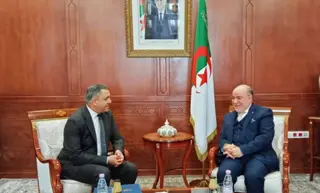 بلمهدي يستقبل سفير مصر لدى الجزائر