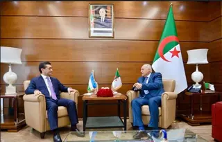 عطاف يستقبل نظيره الأوزباكستاني بختيار سعيدوف