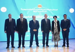 الوزير الأول سيفي غريب يشرف على افتتاح الاحتفالية الرسمية لليوم الدولي لمكافحة المخدرات