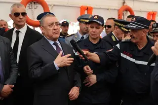 وزير الداخلية يؤكد على أهمية اعتماد استراتيجية استباقية لمواجهة الأخطار  الكبرى المحتملة