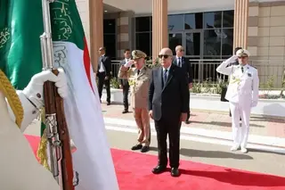 رئيس الجمهورية يترأس مراسم الاحتفال باليوم الوطني للجيش الوطني الشعبي