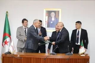 اتفاقية بين "ألرام كوسيدار" و "ألجيريا فاو تركس إندستريز" لإنتاج قطع  غيار الشاحنات محليا