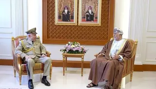 الفريق أول السعيد شنقريحة يستقبل بمسقط من قبل نائب رئيس الوزراء لشؤون الدفاع في سلطة عمان الاثنين 01 جوان 2026