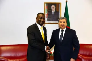وزير الاتصال يبحث سبل تعزيز التعاون الإعلامي مع نظيره النيجري