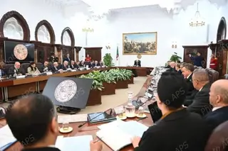 مجلس الوزراء  : رئيس الجمهورية يأمر بإعداد دراسة لإنجاز مستشفى لعلاج مرض السرطان في كل ولاية