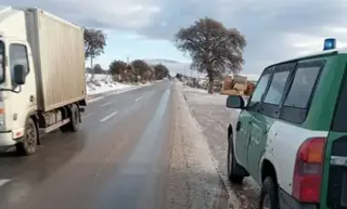 هبوب رياح قوية بعدة ولايات: قيادة الدرك الوطني تدعو السواق ومستعملي الطريق  الى توخي أقصى درجات الحيطة والحذر