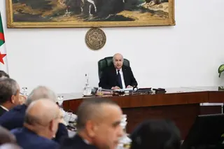 رئيس الجمهورية: خط السكة الحديدية الرابط بين الجزائر العاصمة وتمنراست سيدخل حيز الخدمة نهاية 2028