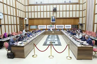 وزير الصناعة يعرض ميزانية القطاع لسنة 2027 أمام لجنة المالية