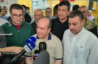 الوزير الأول مخاطبا الناقلين : "أرواح المسافرين أمانة في أعناقكم"