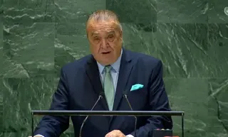 تتويج السفير عمار بن جامع "دبلوماسي سنة 2025"