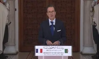الجزائر وفرنسا تربطهما علاقة ذات "كثافة متميزة"