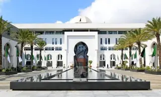 الجزائر تتأسف لموقف المملكة المتحدة بدعم مخطط الحكم الذاتي المغربي المزعوم في قضية الصحراء الغربية