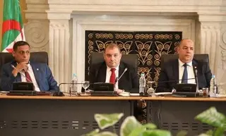 وزير العدل يعرض نص القانون المتعلق بالتعبئة العامة أمام اللجنة المختصة